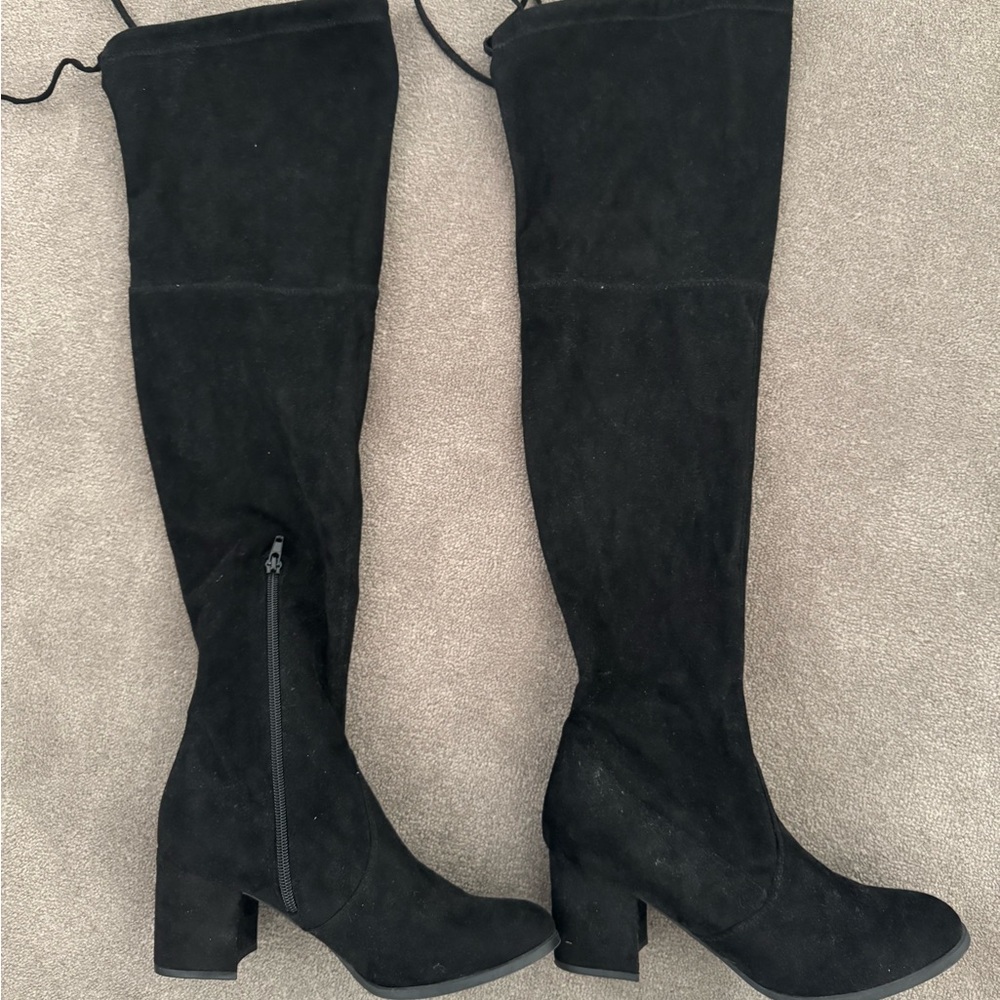 Elegant Black Over-the-Knee Boots
